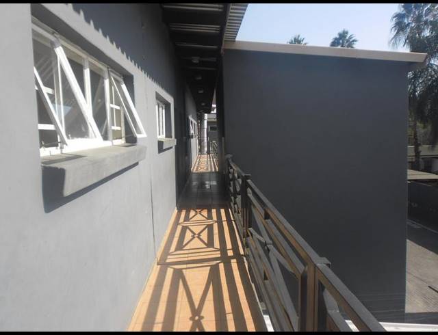 1 BEDROOM PROPERTY TO RENT IN GEZINA